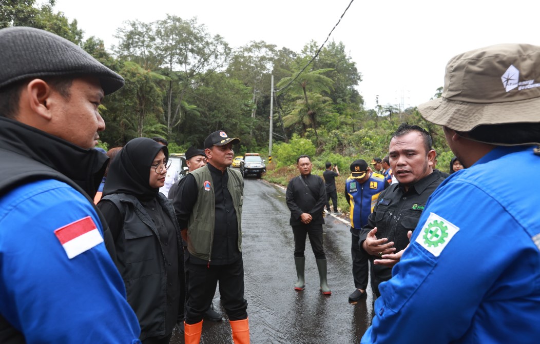 Cek Kawasan Hulu, Bupati Ipuk Minta Pihak Terkait Antisipasi Potensi Banjir