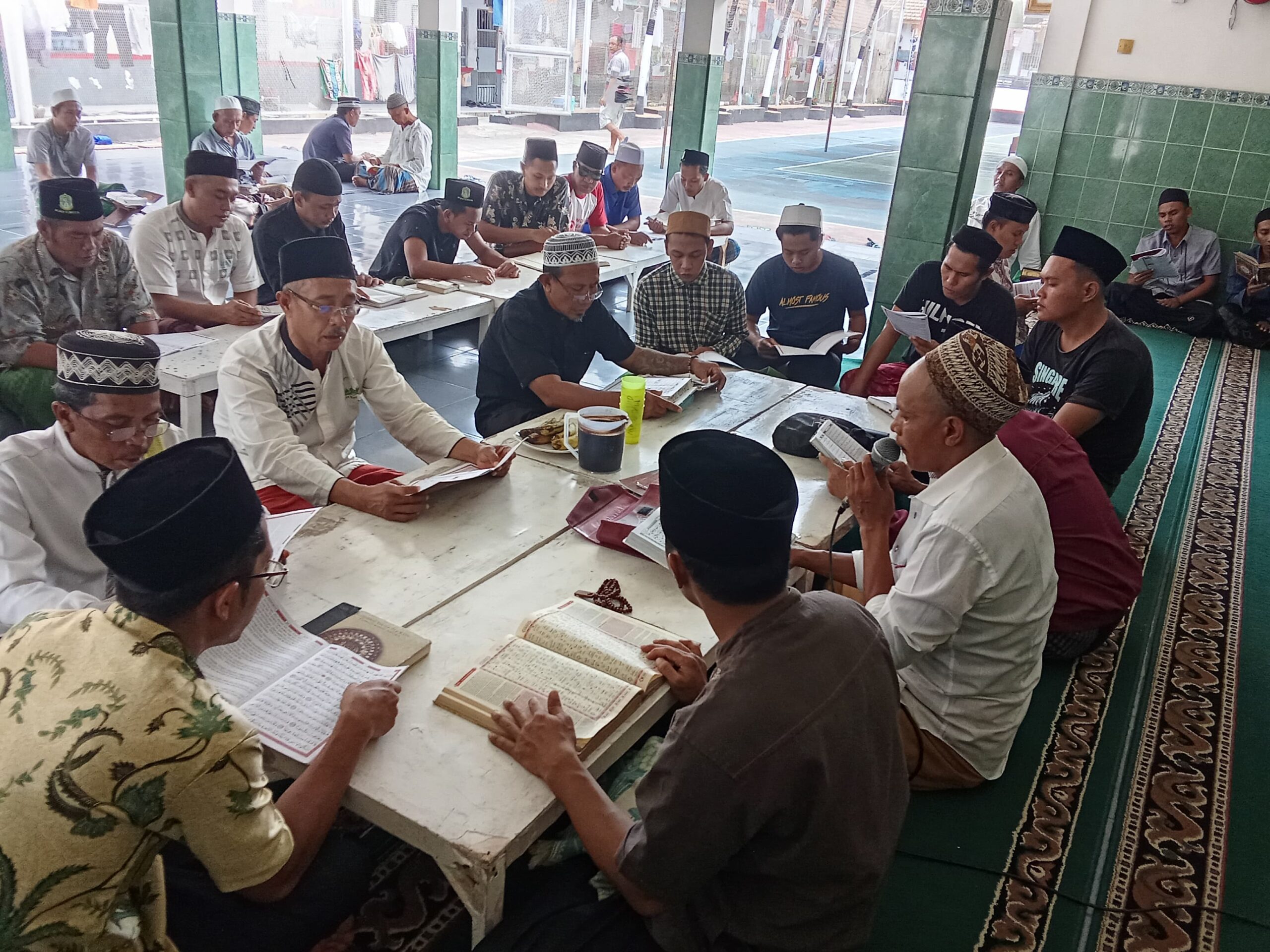 Sambut Malam Satu Rajab dan Tahun Baru, Warga Binaan Lapas Banyuwangi Gelar Khataman Alquran 