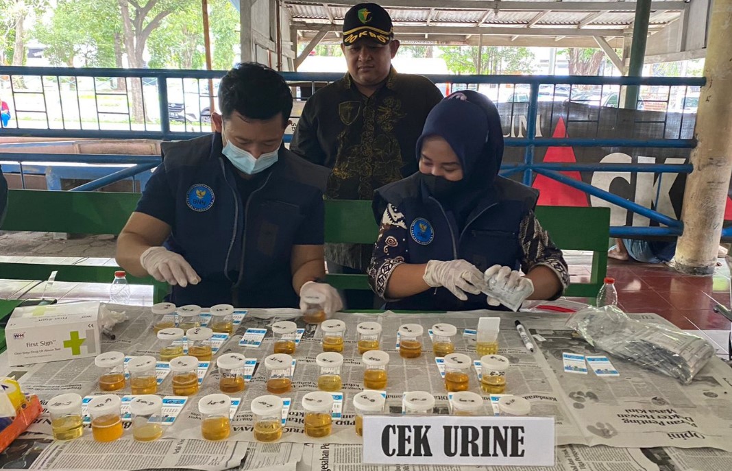 Polresta Banyuwangi Bersama Dinas Terkait Lainnya  Gelar Pemeriksaan Kesehatan Sopir di Terminal Sritanjung