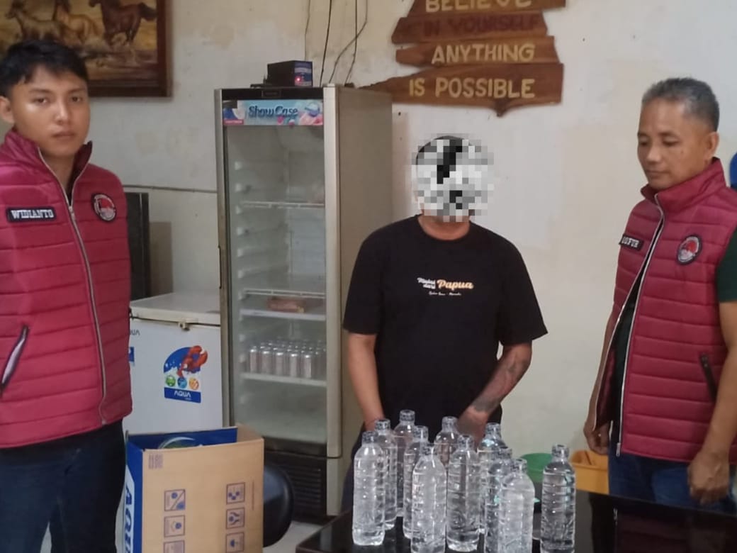 Gerak Cepat Polresta Banyuwangi Gerebek Toko Penjual Miras Penyebab Tewasnya Seorang Pelajar Di Tegaldlimo