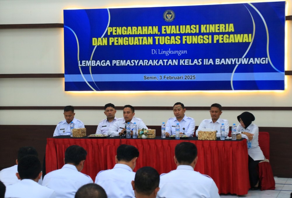 Kalapas Banyuwangi Pimpin Rapat Dinas,  Evaluasi Kinerja Masing-Masing Tugas Sesuai SOP