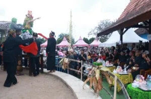 Seblang Olehsari Jadi Magnet Wisata dan Pendorong Ekonomi Rakyat Banyuwangi