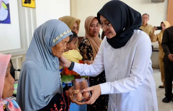 Desa di Banyuwangi Kembangkan Peternakan Ayam Petelur, Hasilnya Dibagikan untuk Warga Miskin