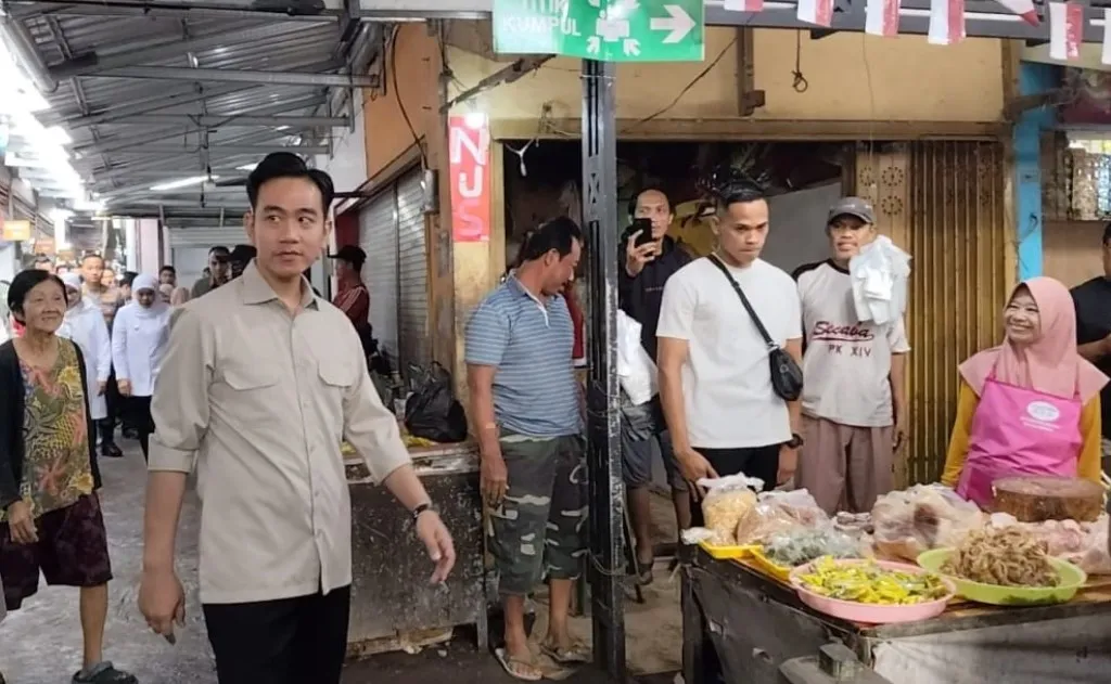Hari Kedua di Banyuwangi, Wapres Gibran Kunjungi Pasar Rogojampi