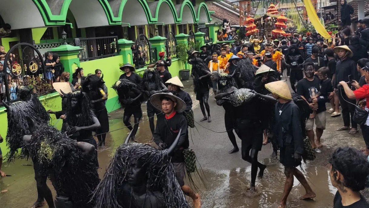 Tradisi Kebo-Keboan Alasmalang 2025 Semakin Meriah, Penampilan Tahun Ini Panen Apresiasi