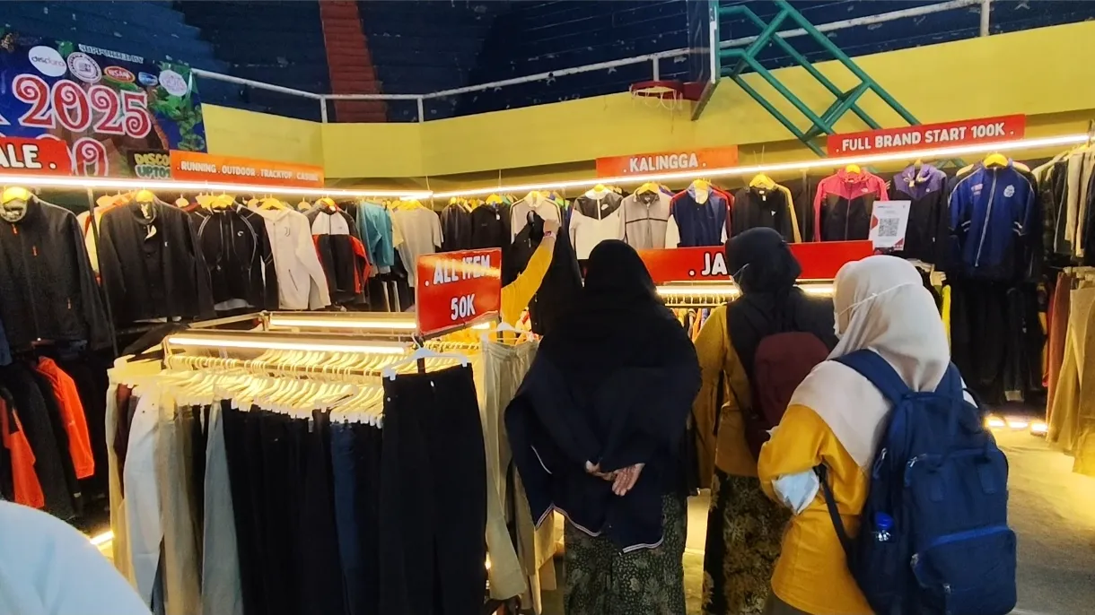 Bazar Thrifting di Banyuwangi Raup Omzet Puluhan Juta per Hari, Pedagang Minta Tak Dilarang