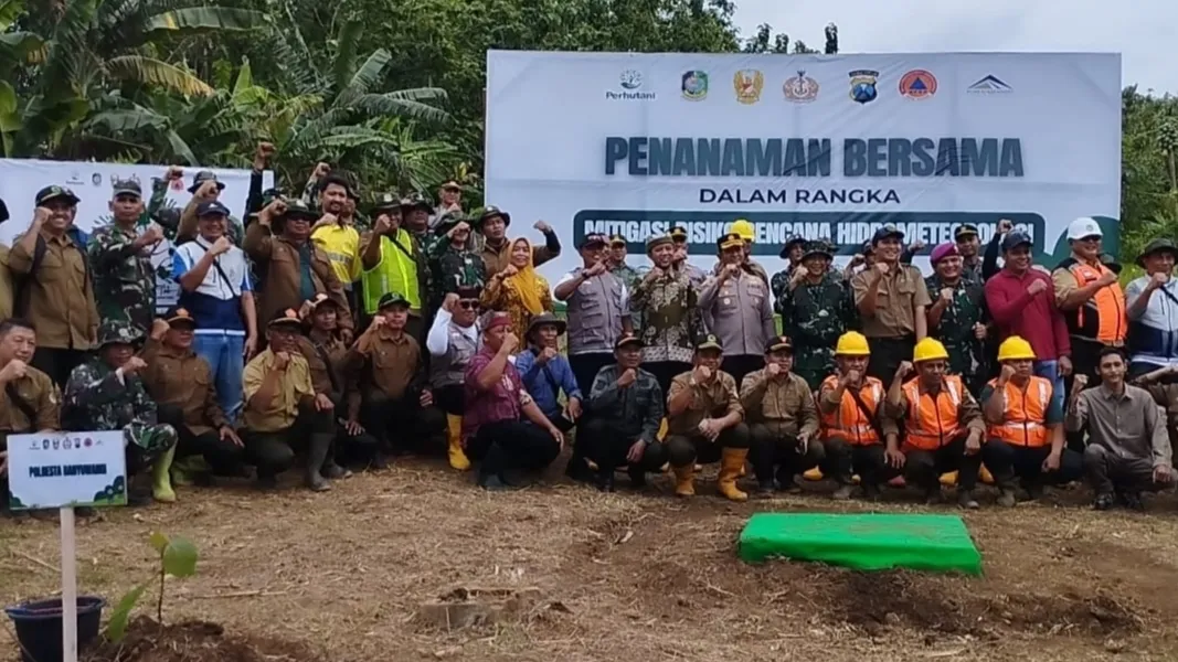 Cegah Bencana, Perhutani dan Perusahaan Tambang Gelar Penghijauan di Banyuwangi