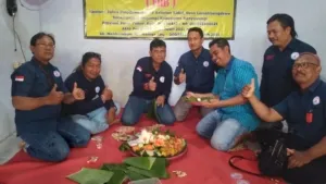Serah Terima Jabatan, Kepemimpinan FRB Banyuwangi Beralih ke H. Ropik
