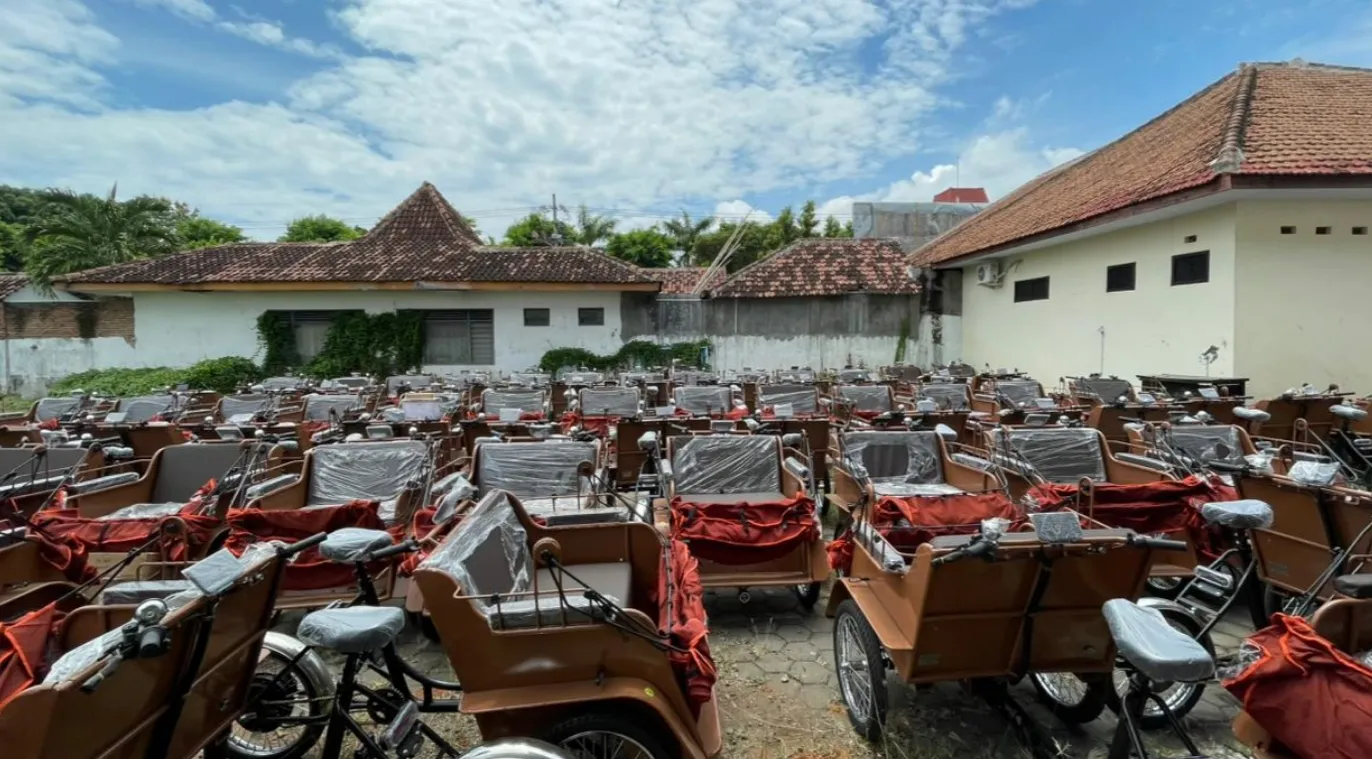Becak Listrik Bantuan Presiden Prabowo Tiba di Banyuwangi, Disiapkan untuk Tukang Becak Usia Lanjut