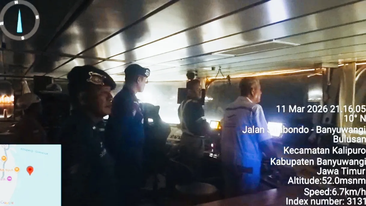 Pasca Kebakaran KMP Portlink 7 di Ketapang, Satpolairud dan Basarnas Kawal Pergeseran Kapal Demi Normalisasi Penyeberangan