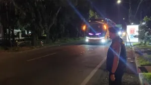 Arus Balik Memuncak, Kasatpolairud Banyuwangi Turun Langsung Urai Kemacetan Parah di Jalur Ketapang