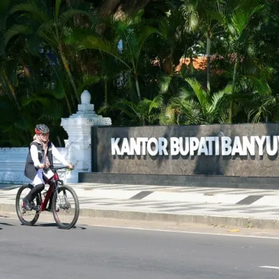 Gowes ke Kantor Jadi Sinyal Serius, Bupati Ipuk Dorong ASN Banyuwangi Hemat BBM dan Ubah Gaya Hidup