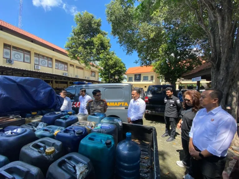 Terbongkar! Sindikat Mafia BBM Subsidi di Banyuwangi Digulung, 7 Tersangka Diamankan