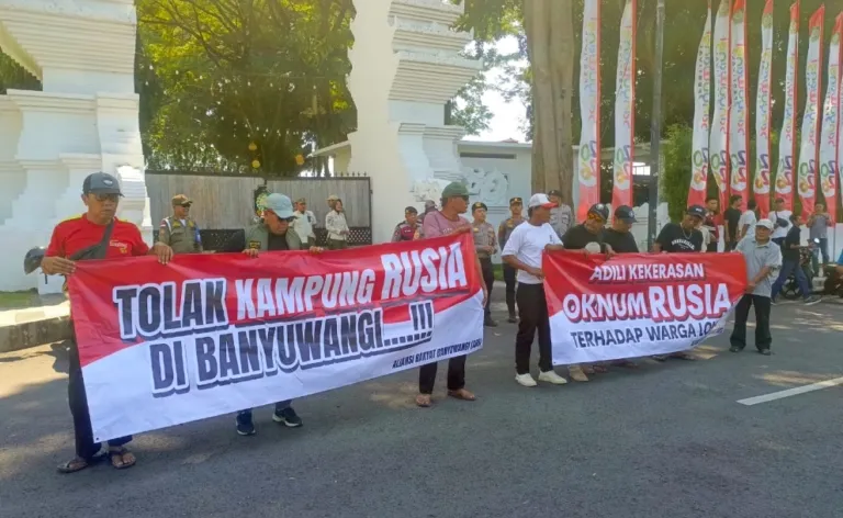 Resahkan Warga Lokal, Ketua ARB Muji Mandar Tolak “Kampung Rusia” di Banyuwangi