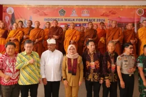 Biksu Thudong Tiba di Banyuwangi, Perjalanan Spiritual Menuju Borobudur Disambut Meriah Lintas Agama