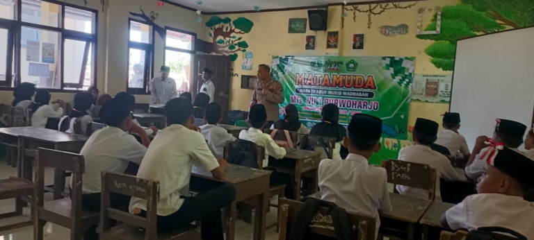 MPLS MTs NU 1 Purwoharjo Jadi Benteng Awal Cegah Kenakalan Remaja, Polsek Purwoharjo Tanamkan Kesadaran Hukum Sejak Hari Pertama