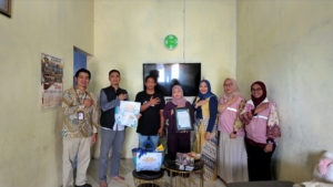 Hari Pelanggan Nasional 2026, Pelanggan ICONNET di Jatim Dapat Kejutan